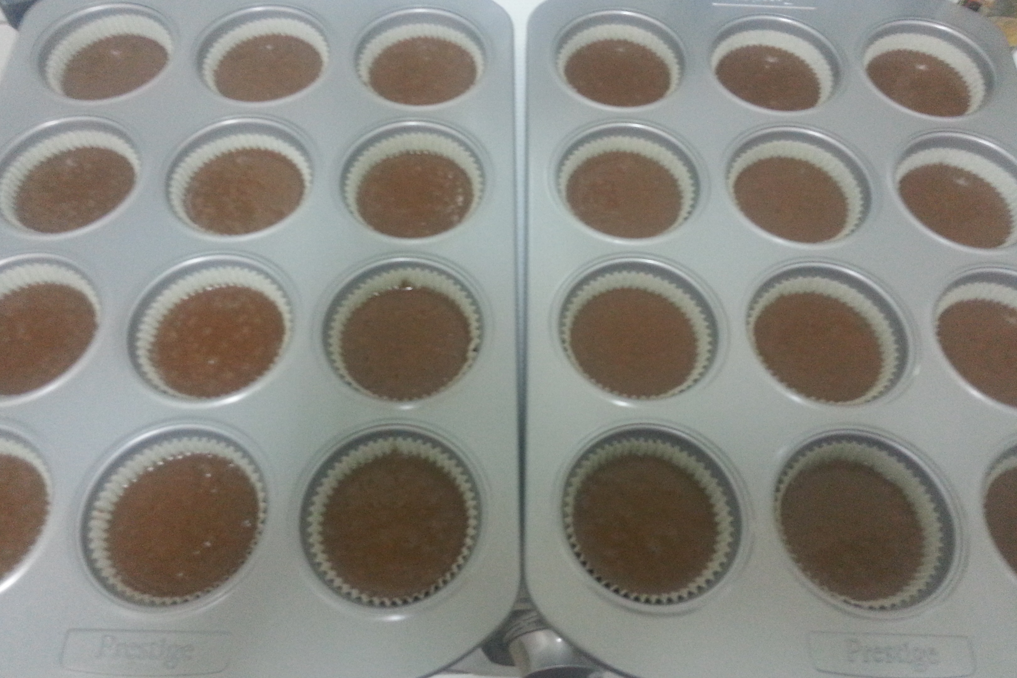 dry ingredients - chocolate banana cupcakes